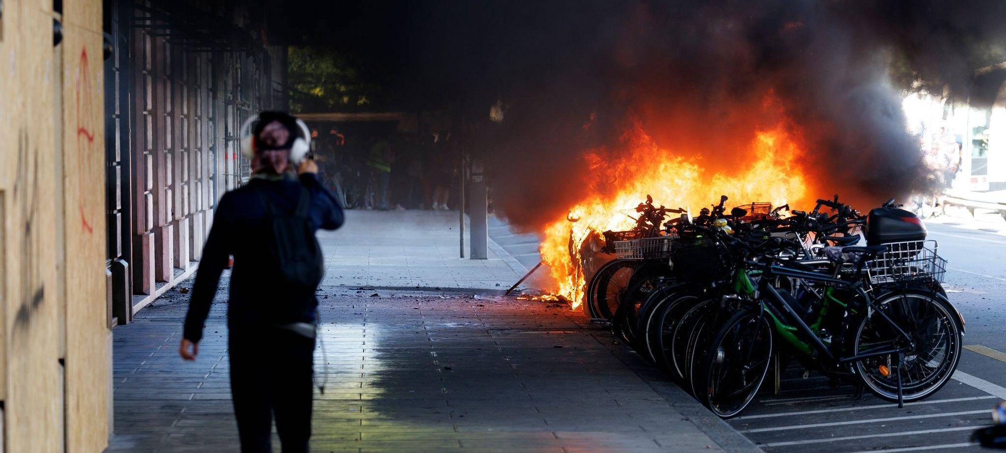 G7 Demonstrationen