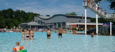 Der Freibad-Check: Wir suchen euer bestes Freibad im Bergischen