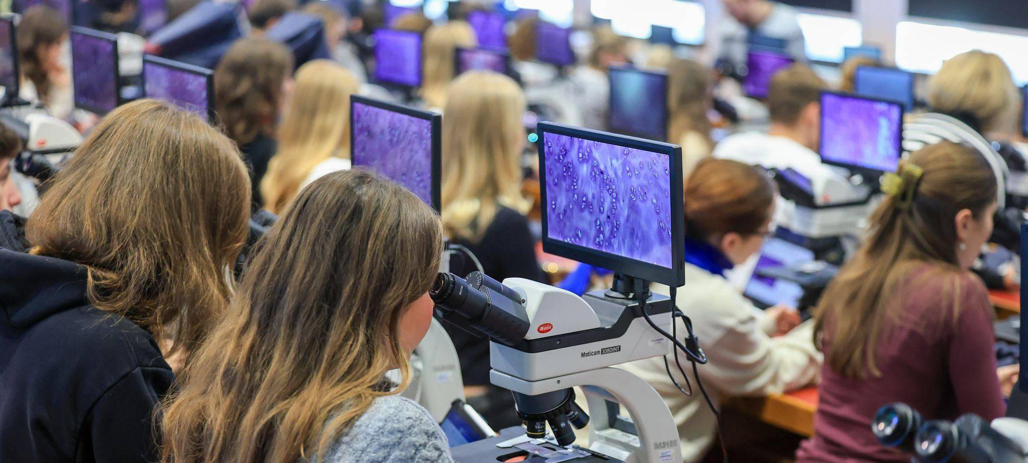 Studierende der Humanmedizin in Leipzig