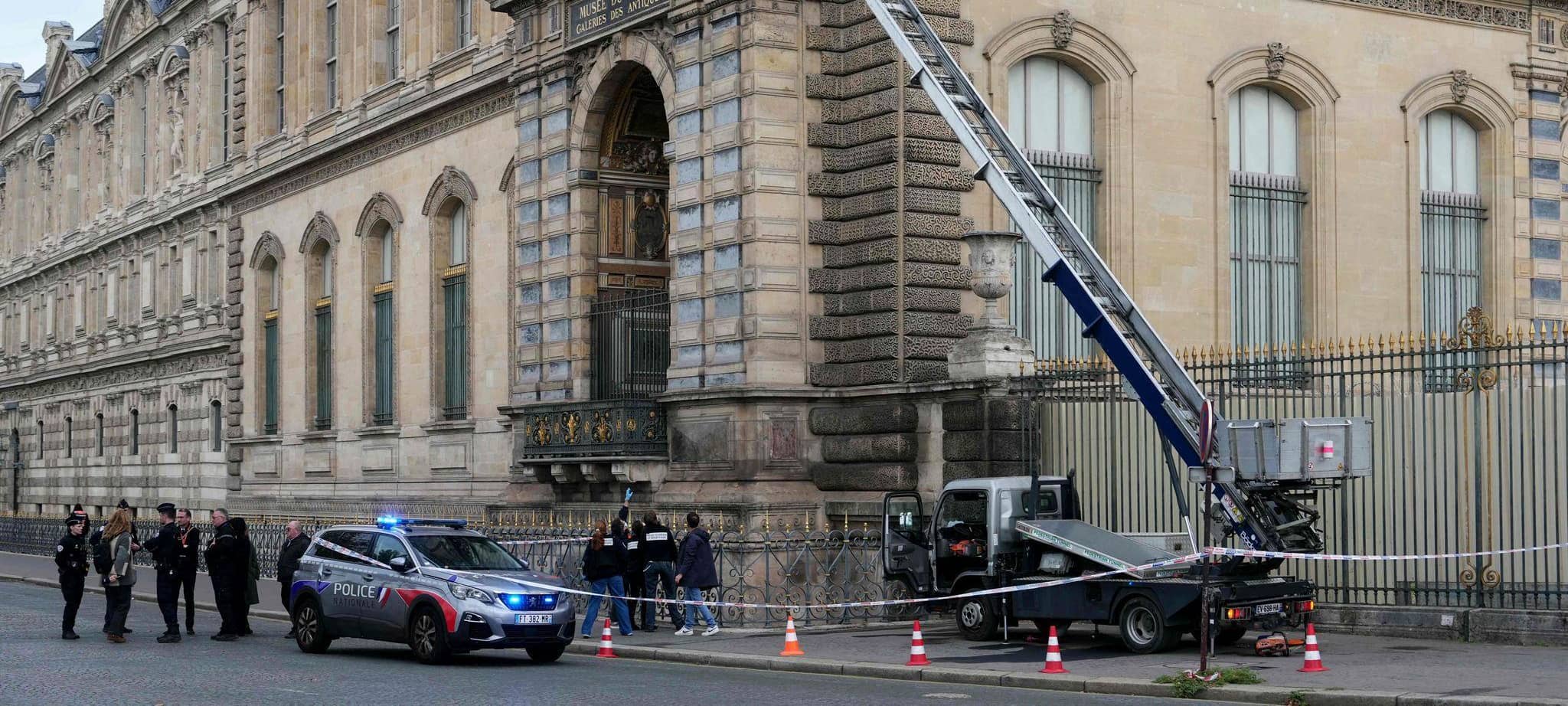 Einbruch in den Louvre