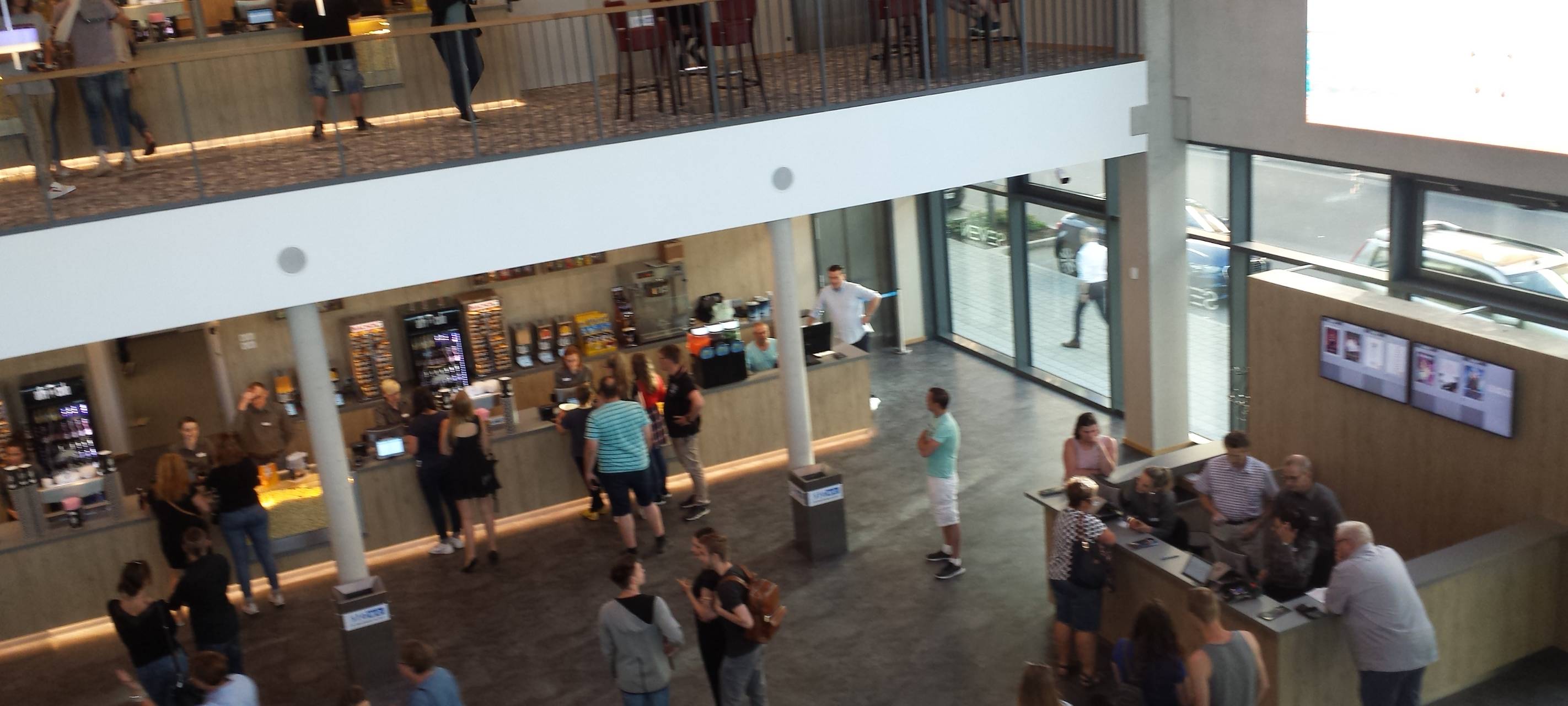 Das neue Kino "Seven" hat eröffnet und gut 500 Besucher kamen