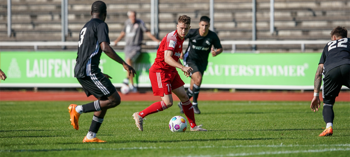 Fußball: 09 - Eintracht Remis, SVA Derby-Sieger