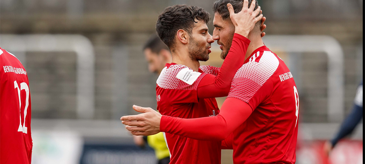 Fußball: 09 - Eintracht spektakuläres Remis