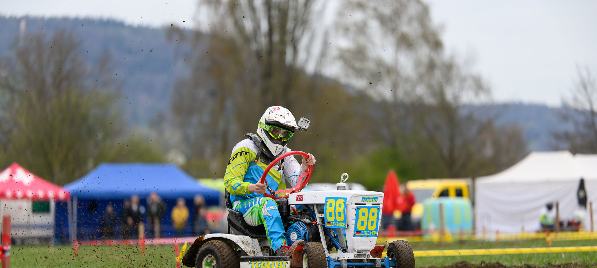 Internationales Rasenmäher-Rennen