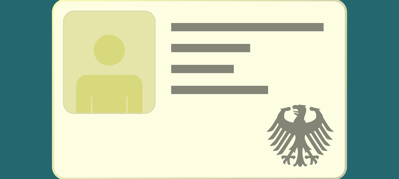 Einbürgerungen: mehr als 1.200 Menschen erhielten 2021 deutsche Staatsbürgerschaft