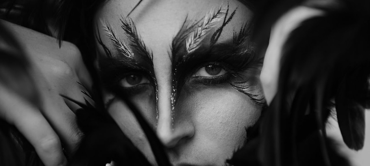 Make Up Artistin verwandelt Volker Sailer in Mr Spock